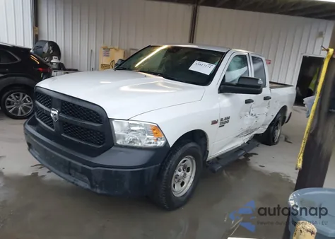 2022 Ram 1500 Classic Tradesman 4X4 6'4 Box z USA, uszkodzony, nr VIN 1C6RR7FT0NS207885
